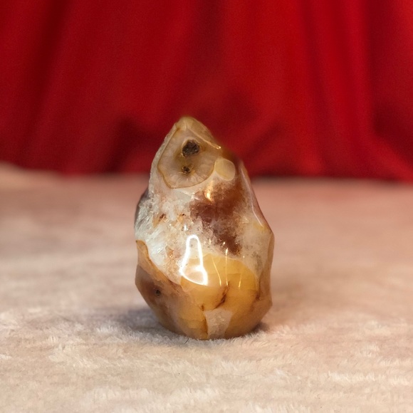 Carnelian Flame - Picture 2 of 9